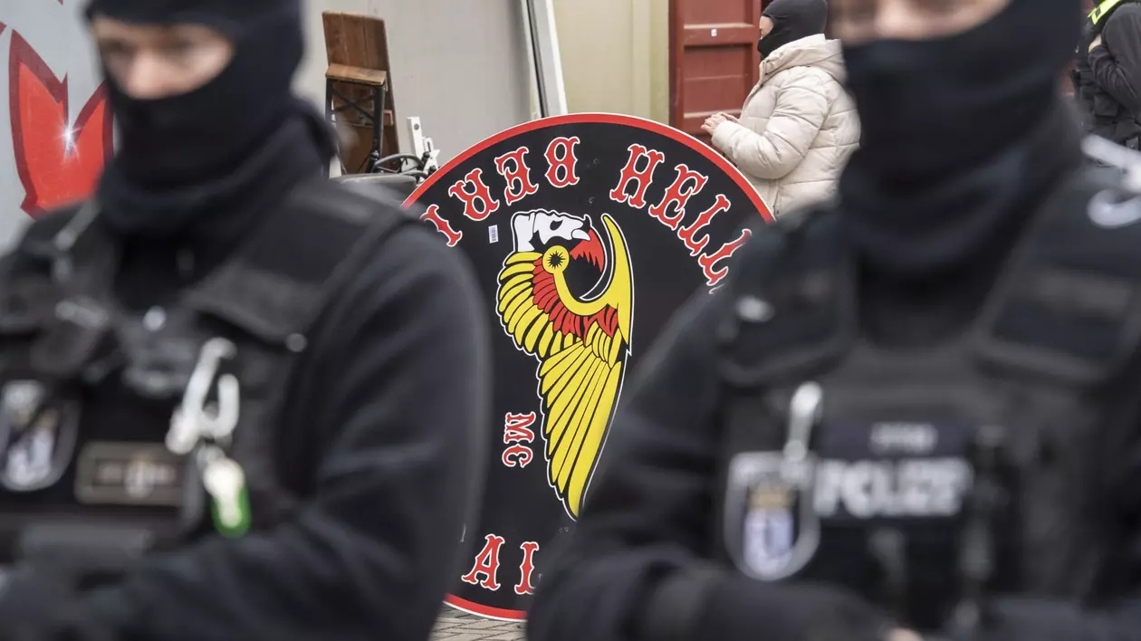 Liderul Hell’s Angels din Elveția, care se dădea impresar de fotbaliști și cunoștea vedete din echipa națională, condamnat la 12 ani și 10 luni de închisoare