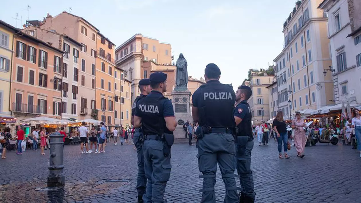Un român urmărit internațional, care fugise de lege în Italia, a fost dat de gol, din greșeală, de soție