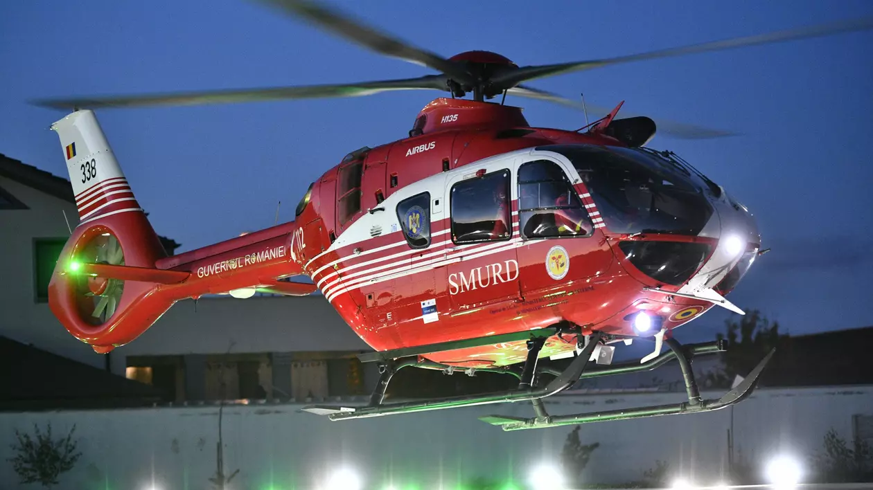 Pacient cu accident vascular, transferat de la Cluj la Suceava pentru extragerea cheagului de sânge. Fusese refuzat de alte cinci centre