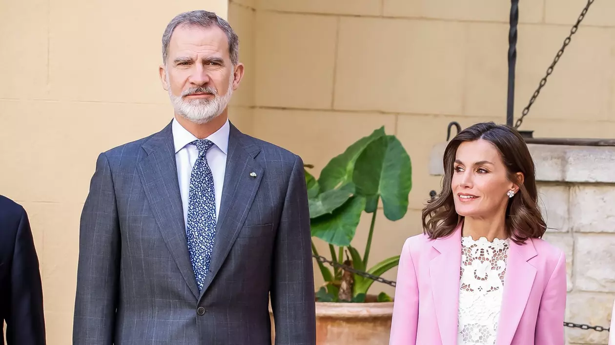 Presa spaniolă scrie din nou despre „infidelitățile reginei Letizia”: „Regele este prea plictisitor în pat”