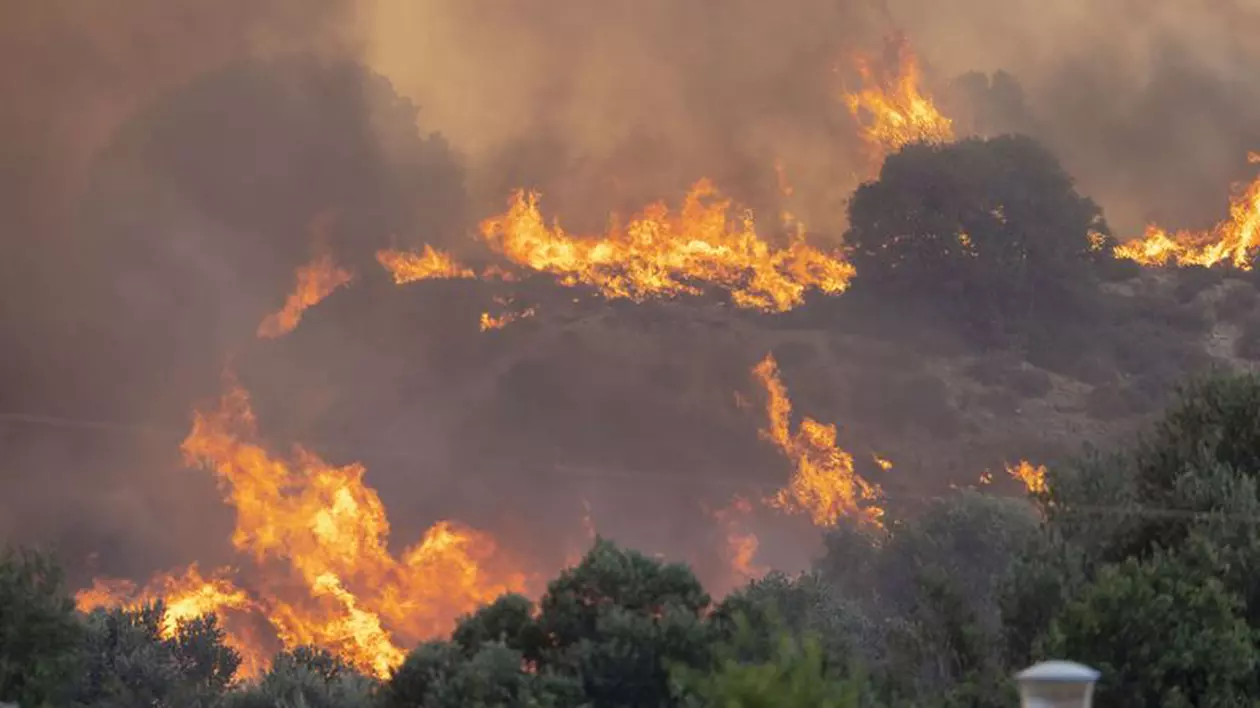 Aflată sub amenințarea incendiilor, Grecia caută soluții pentru a nu fi copleșită de intervenții. „Va fi un sezon foarte greu”