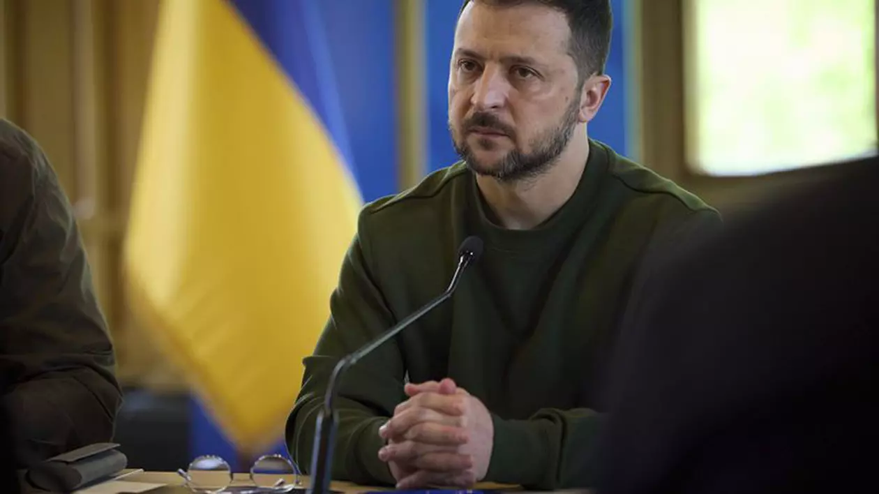 După Putin, și Zelenski respinge ideea unui armistițiu olimpic: „Vrem un sfârșit corect al acestui război”. Ce i-a spus lui Macron
