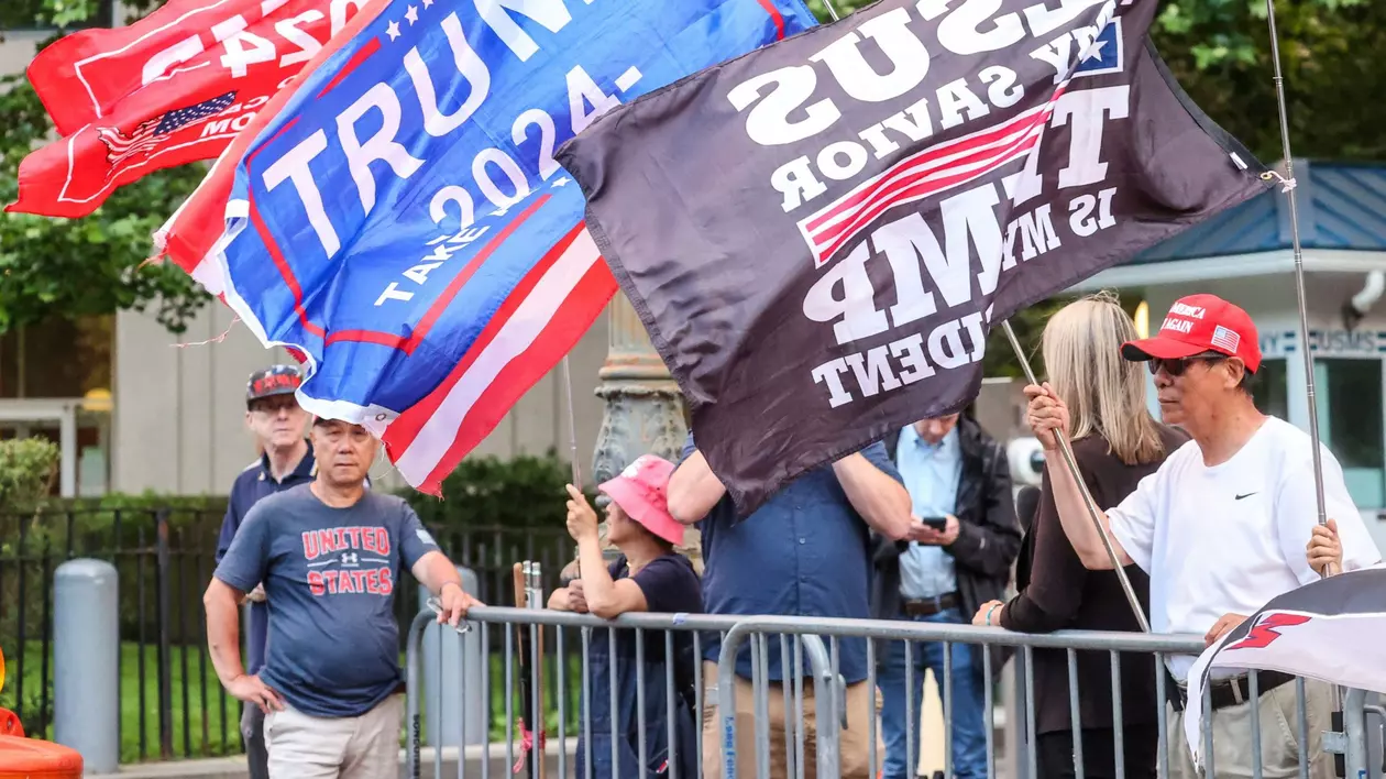 Susţinătorii lui Trump, apel la revolte şi violență după condamnarea fostului preşedinte: „Să-i spânzure pe toţi!”
