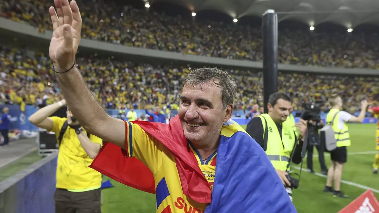 Gică Hagi, mesaj viral după meciul de adio al Generaţiei de Aur: „Alături de colegii cu care am trăit cele mai mari bucurii la echipa națională!”