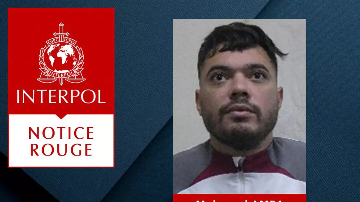 Operațiune de amploare în Franța pentru prinderea lui Mohamed Amra, zis Musca, deținutul evadat în ambuscada cu arme de război. 450 de polițiști, mobilizați
