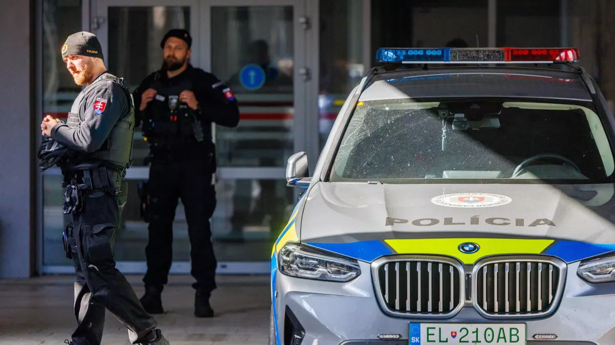 Măsuri stricte la spitalul în care este internat premierul slovac Robert Fico: „Se tem să nu fie otrăvit”