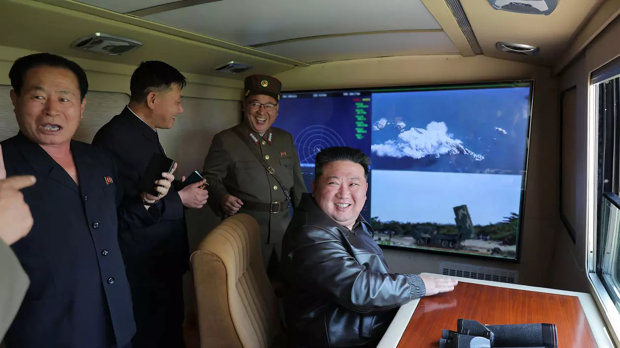Coreea de Nord anunță că a lansat o rachetă balistică spre Marea Japoniei şi promite întărirea „mai rapidă” a forţei sale nucleare