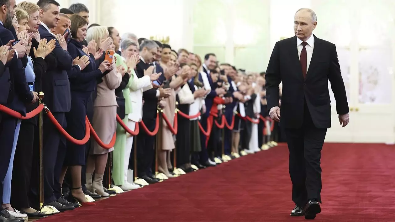Franța și alte cinci țări din Uniunea Europeană au avut reprezentanți la învestirea lui Vladimir Putin