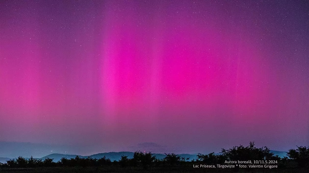 Aurora boreală, vizibilă în România. Spectacolul ceresc, provocat de cea mai puternică furtună solară din ultimele decenii. FOTO