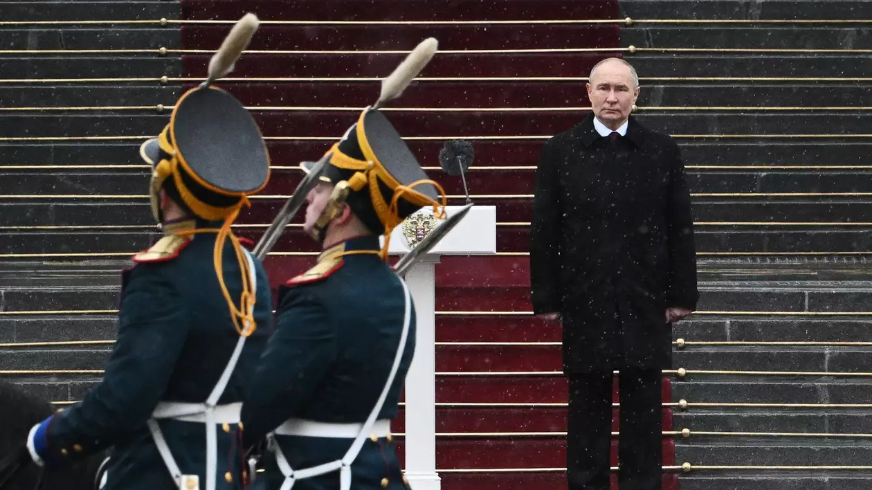 Vladimir Putin, învestit pentru al cincilea mandat la Kremlin Foto: Profimedia