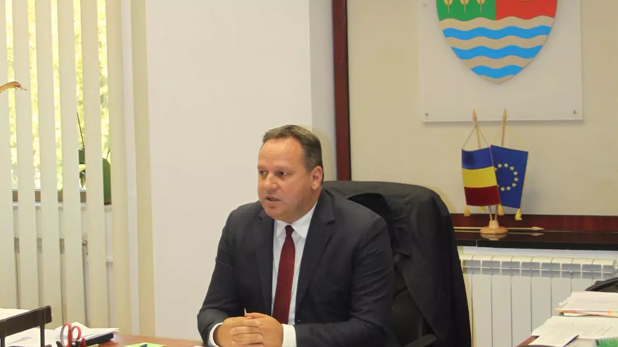Vasile Iliuță, proaspăt reales președinte al CJ Călărași, a fost trimis în judecată de DNA pentru abuz în serviciu. Cine mai e implicat în dosar