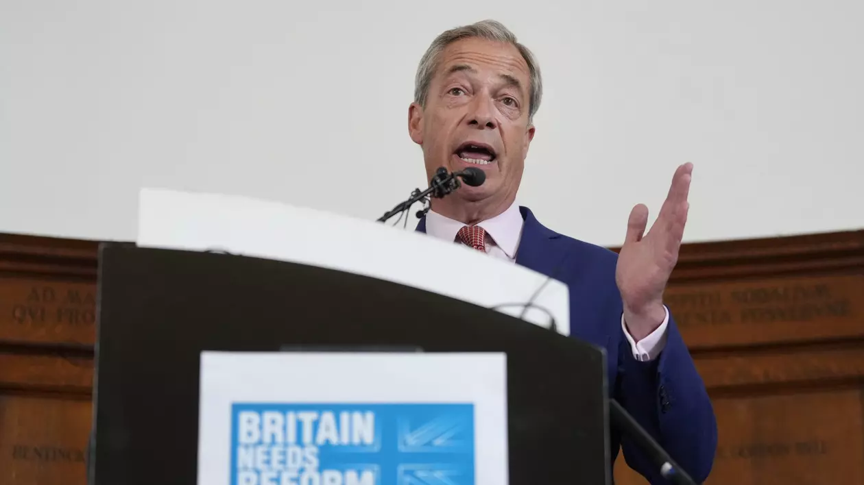 Politicienii britanici, după ce Nigel Farage a spus că Occidentul a provocat războiul din Ucraina: „Joacă în favoarea lui Putin”