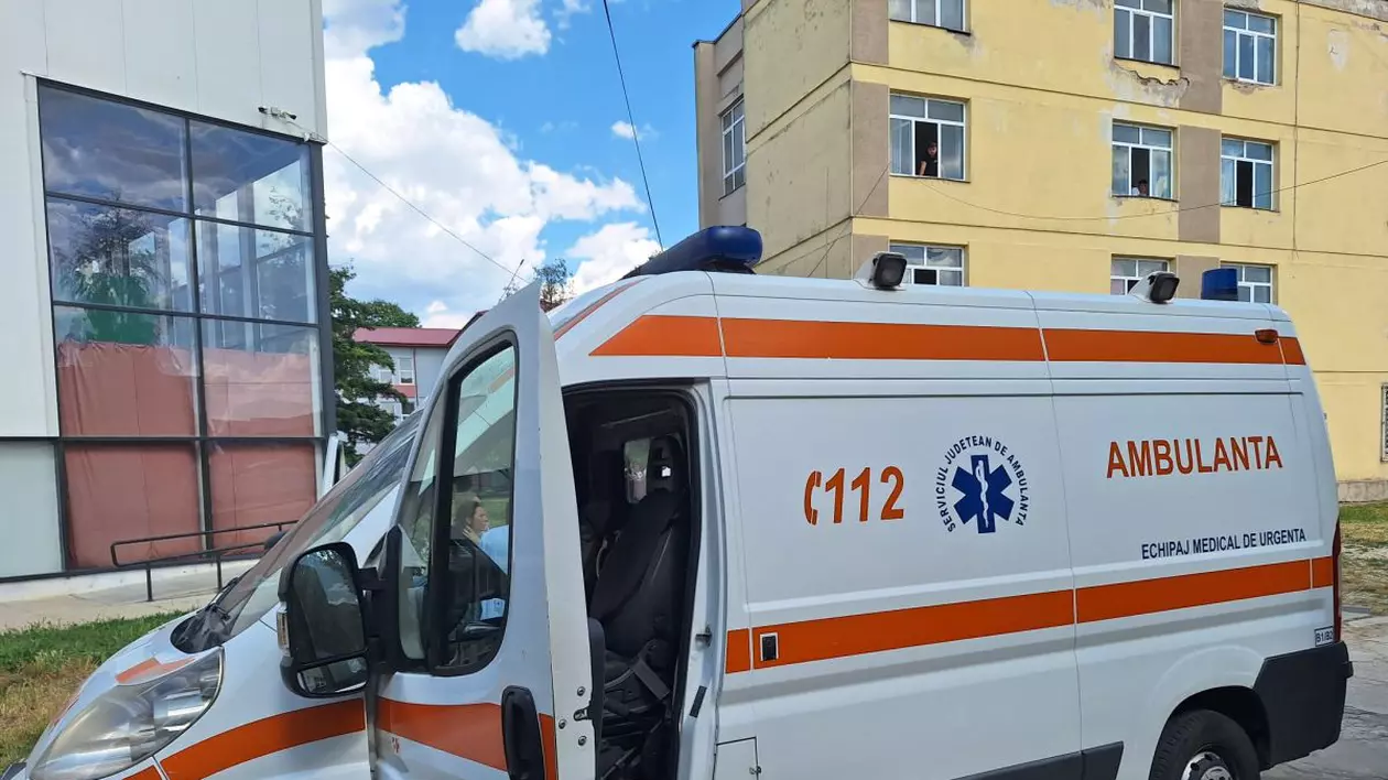 Explozie în atelierul unui liceu tehnologic din orașul Bolintin Vale. Doi elevi au ajuns la spital, cu arsuri