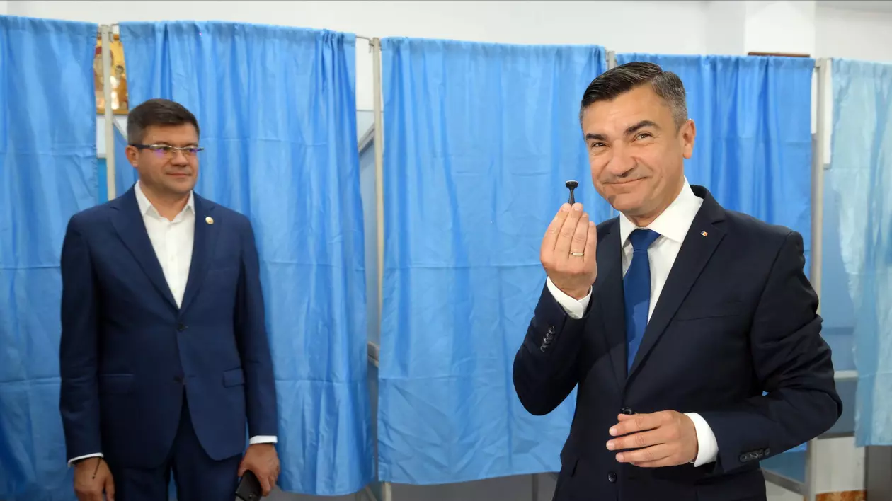 Dosarele penale au învins la Iași: deși trimiși în judecată și cu suspiciuni de corupție, liberalii Costel Alexe și Mihai Chirica obțin noi mandate
