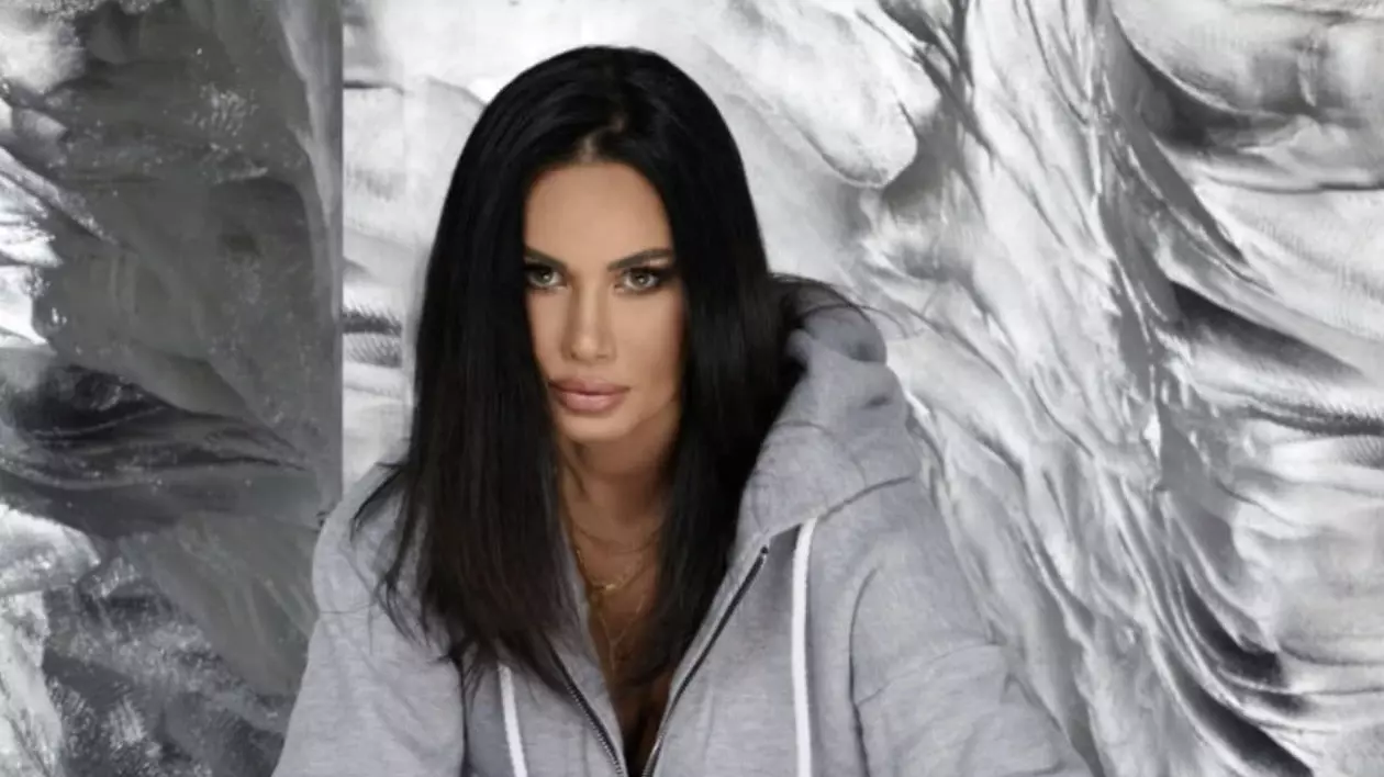 Oana Zăvoranu