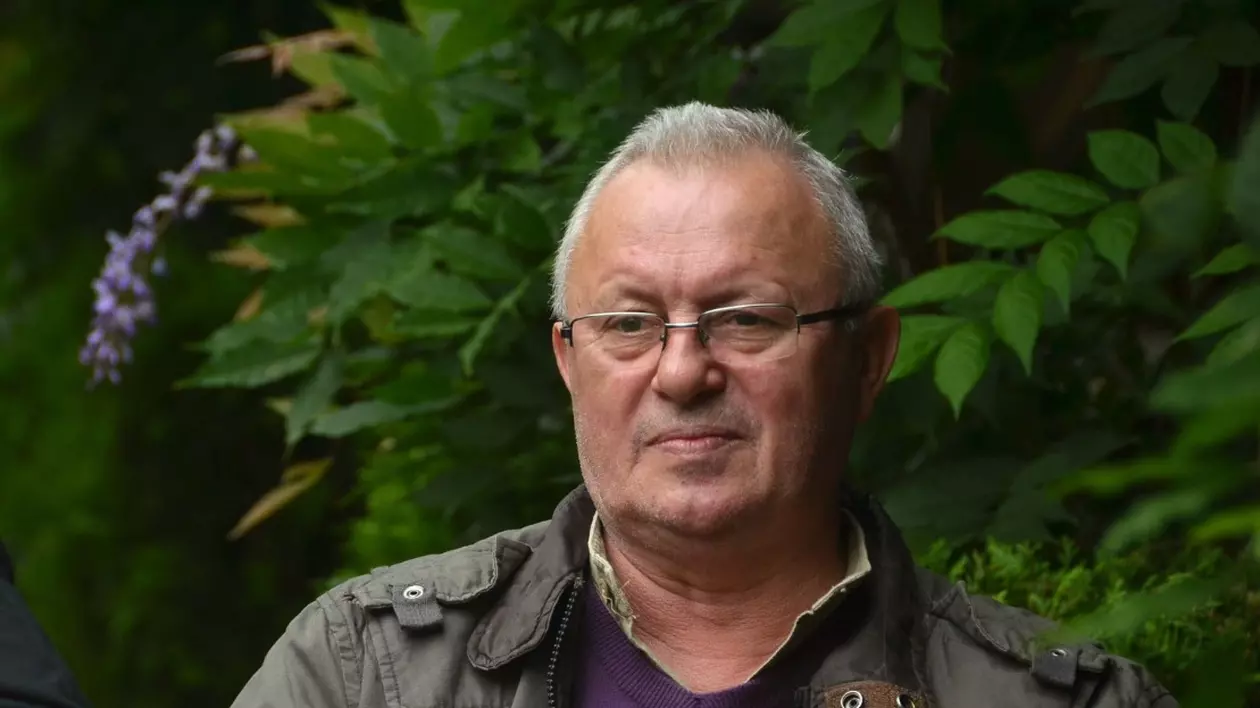 Ioan Es. Pop a murit. Poetul avea 65 de ani