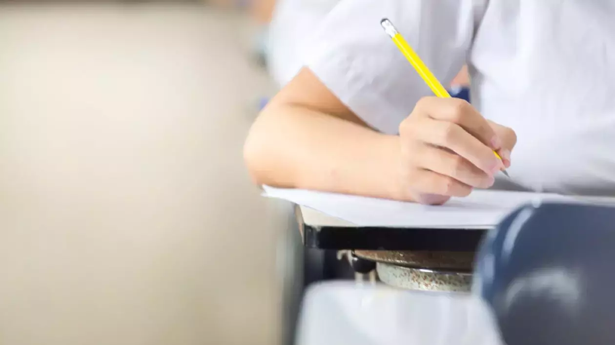 Anchetă a Inspectoratului Școlar Maramureș, după ce subiectele la română de la Evaluarea Națională au fost scurse în timpul examenului