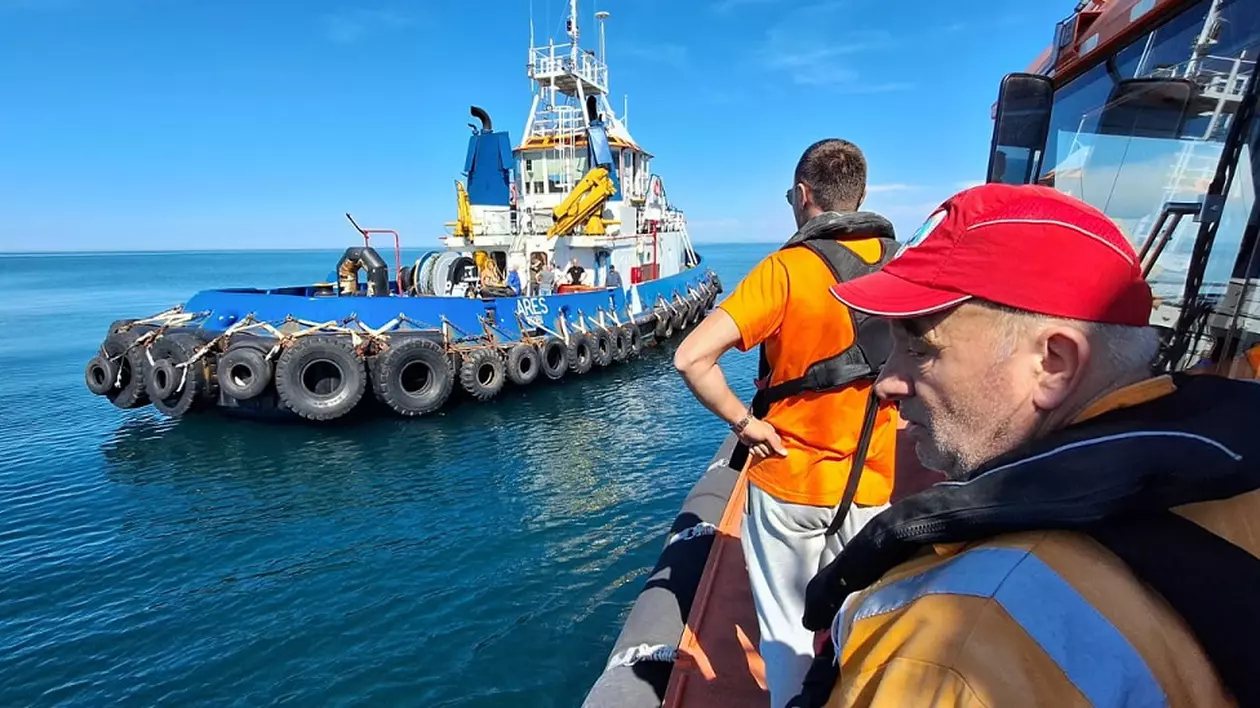 Marinar ucrainean cu probleme cardiace, aflat pe un remorcher în Marea Neagră, salvat și adus la țărm în Constanța