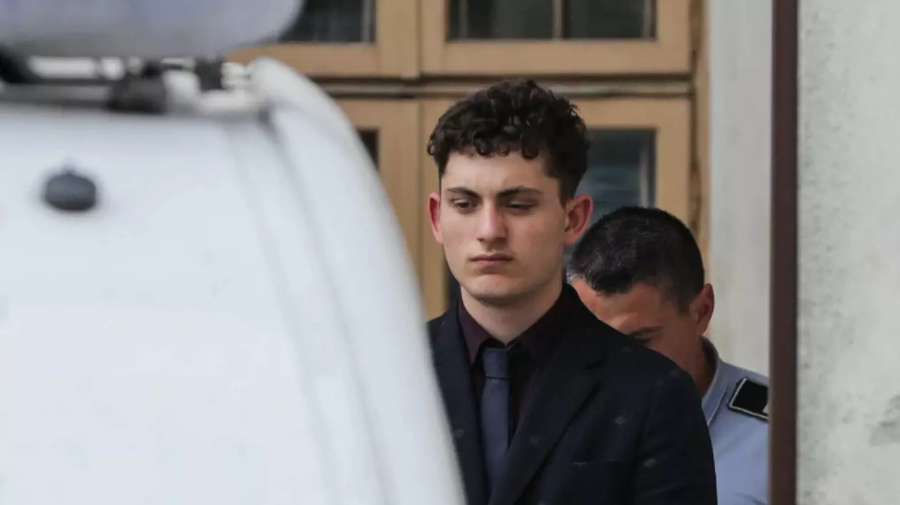Vlad Pascu, adus din penitenciar la un termen al procesului în care este judecat pentru ucidere din culpă FOTO Vlad Chirea