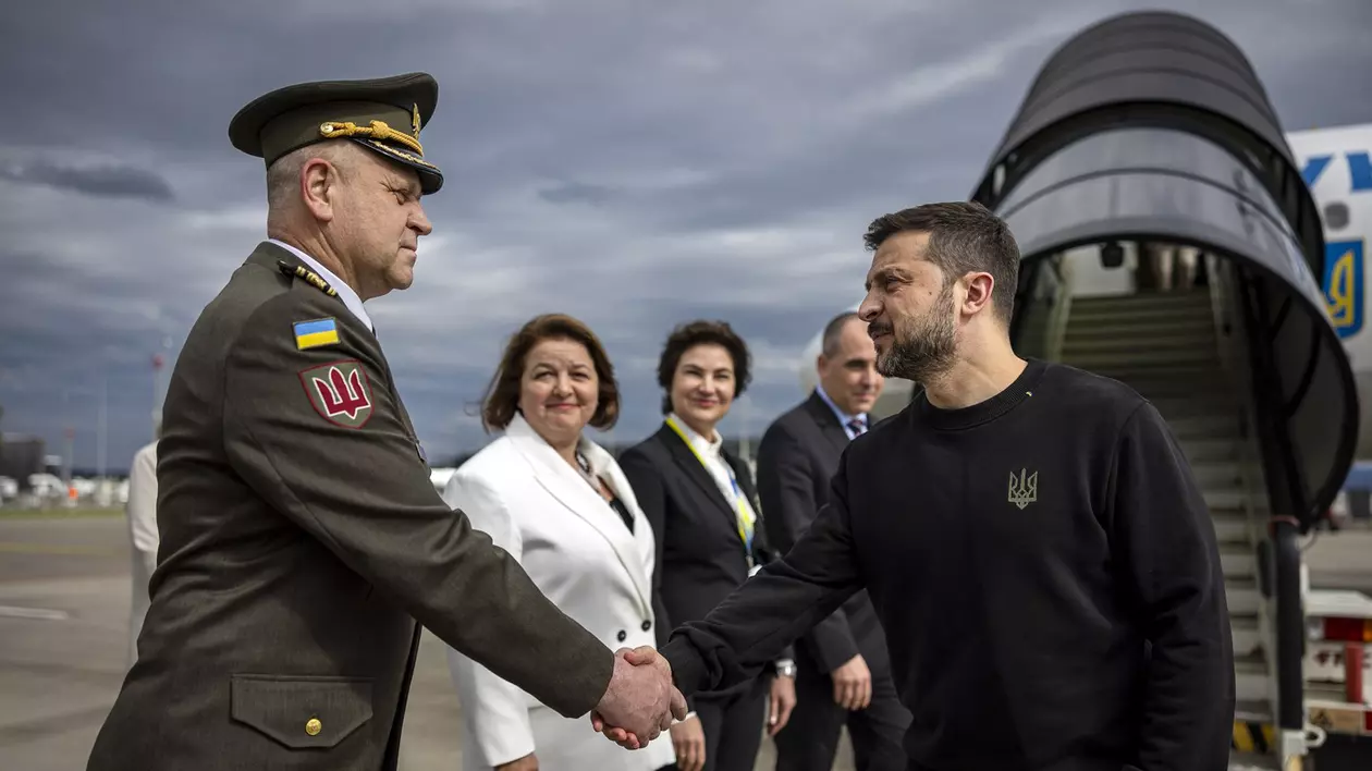 Volodimir Zelenski în momentul sosirii în Elveția pentru summitul de pace Foto: Profimedia