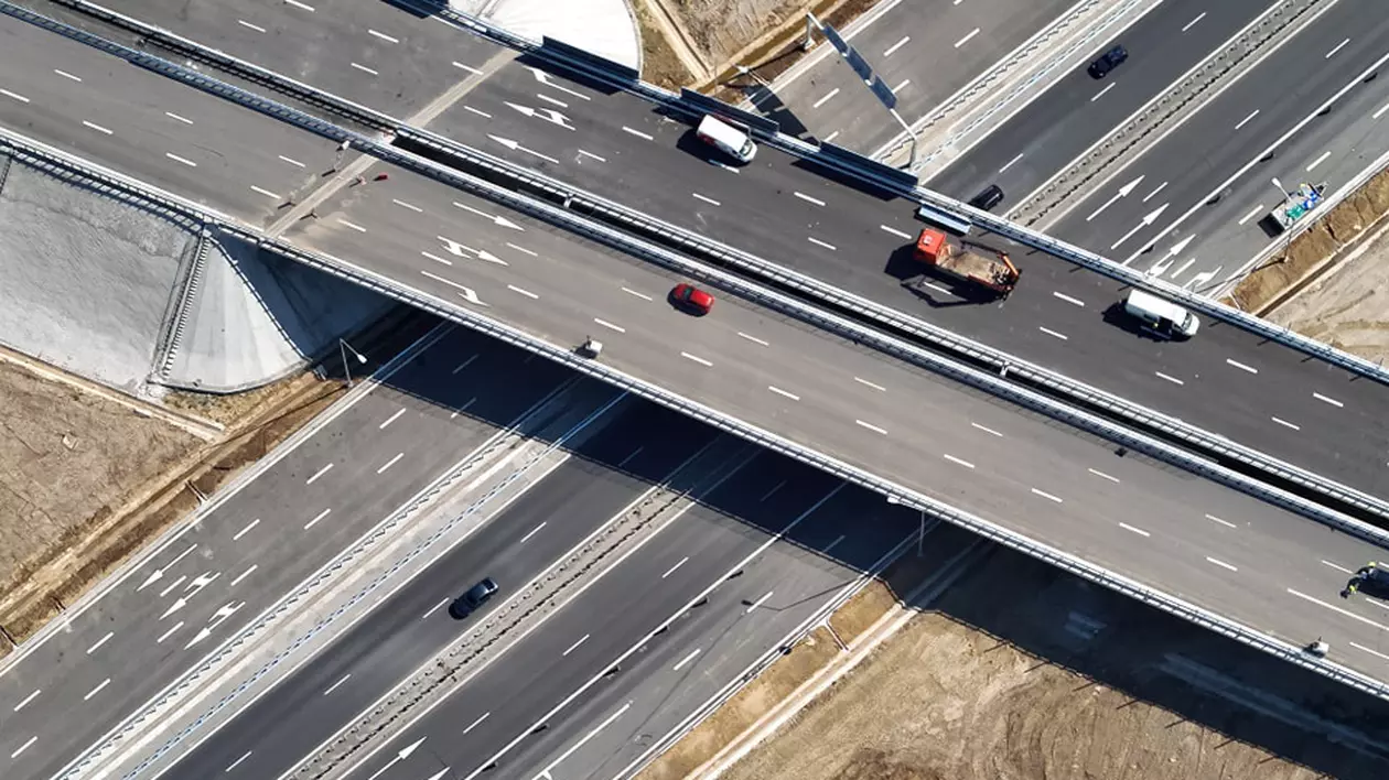 Săptămâna viitoare se deschide circulația pe încă 10 km din A0 Sud: „Vor merge pe autostradă direct până la Constanţa”