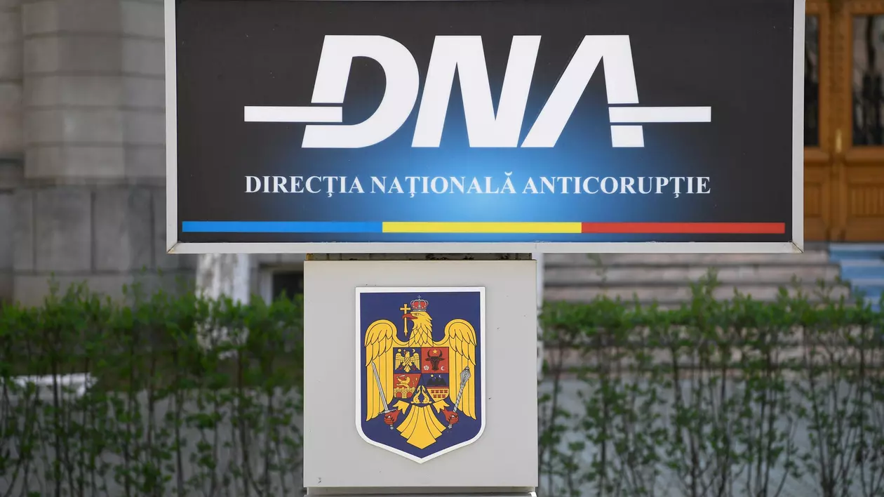 Tribunalul Caraș-Severin obligă DNA să îi comunice un document-cheie unui denunțător. Cum motivează procurorii anticorupție refuzul de a pune la dispoziție actul