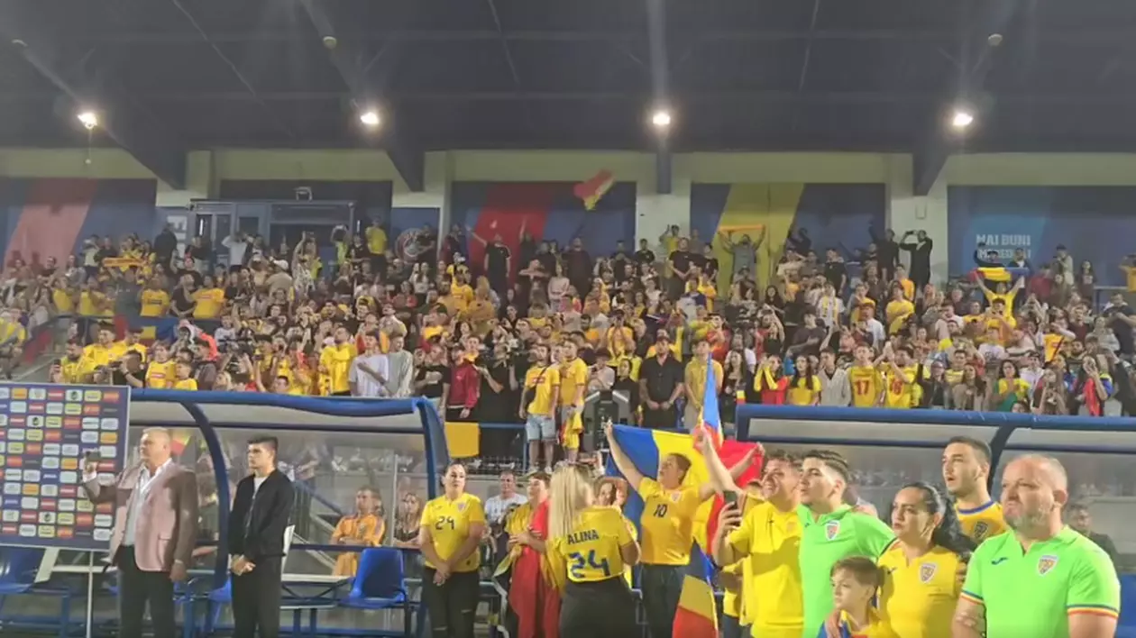 Tricolorii, aşteptaţi de aproximativ de 500 de fani la Mogoşoaia. Suporterii au scandat: „Edi, nu pleca”