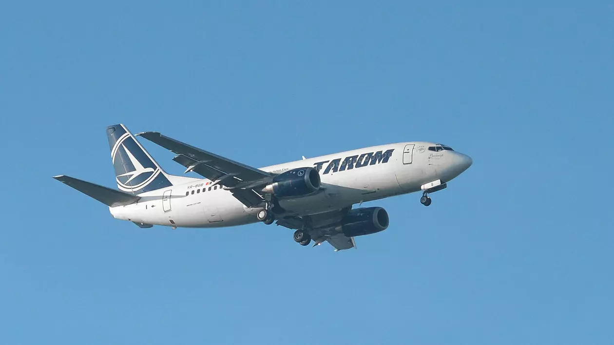 Tarom poate reveni pe profit după 17 ani. Compania va opri zborurile pe anumite rute