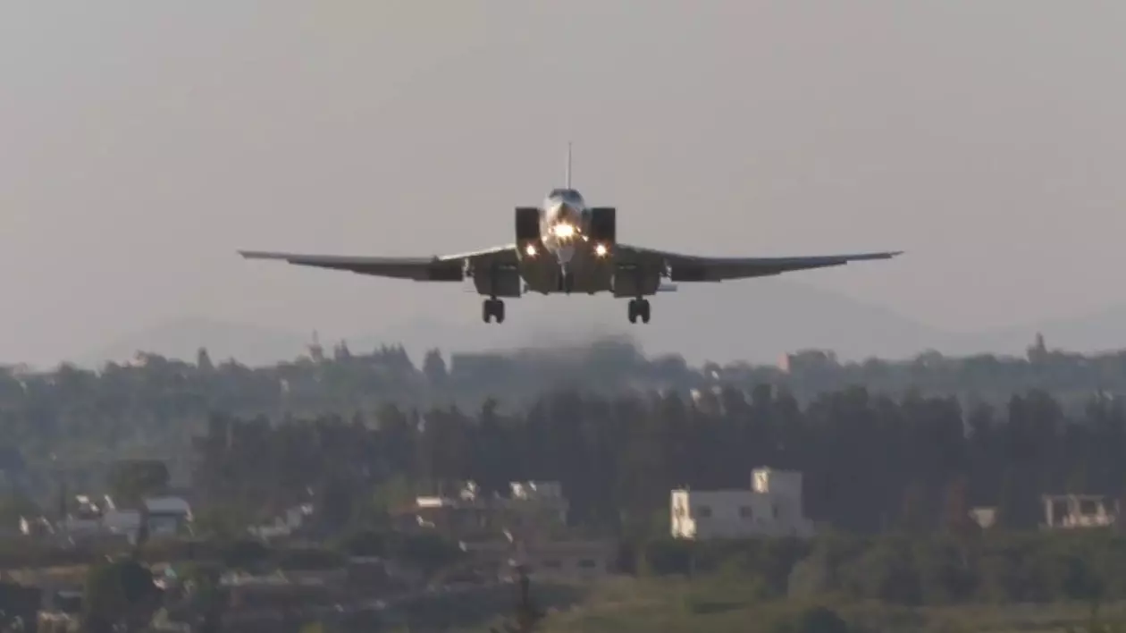 Rușii susțin că au dejucat o tentativă a Ucrainei și a unui „serviciu special al unei țări NATO” de a deturna un bombardier strategic