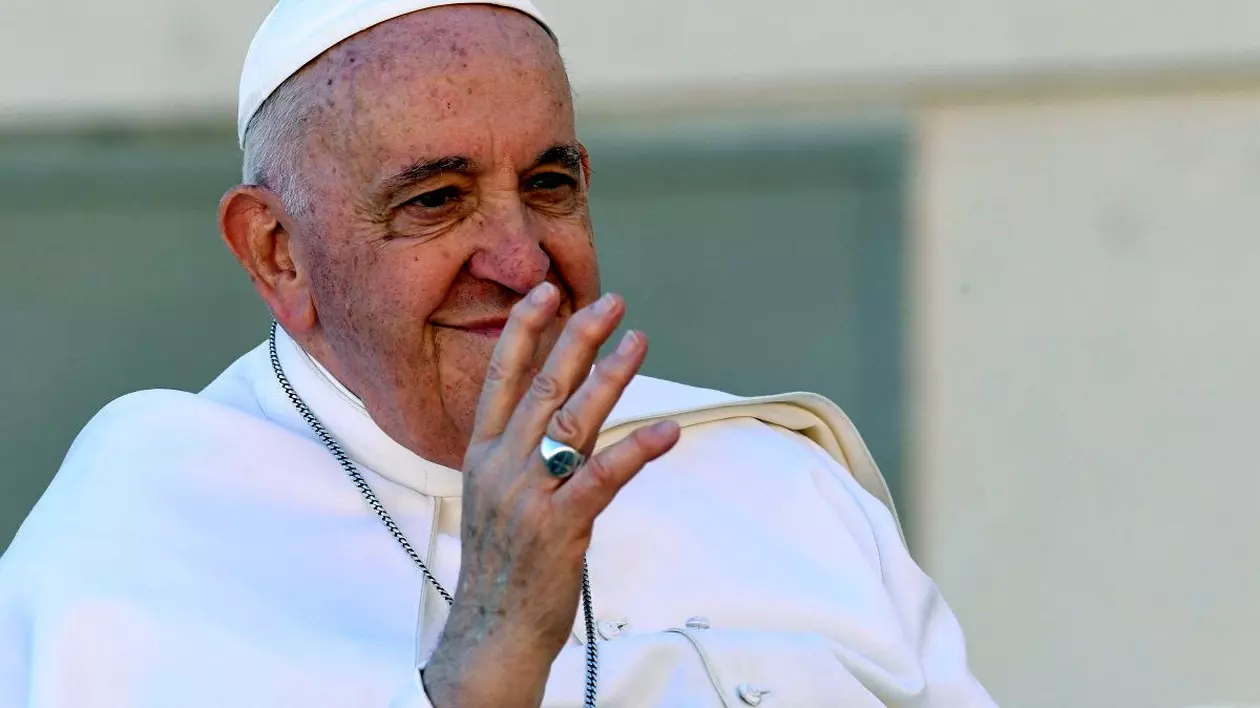 Vaticanul interzice tatuajele şi piercingurile pentru angajaţii de la Bazilica Sfântul Petru