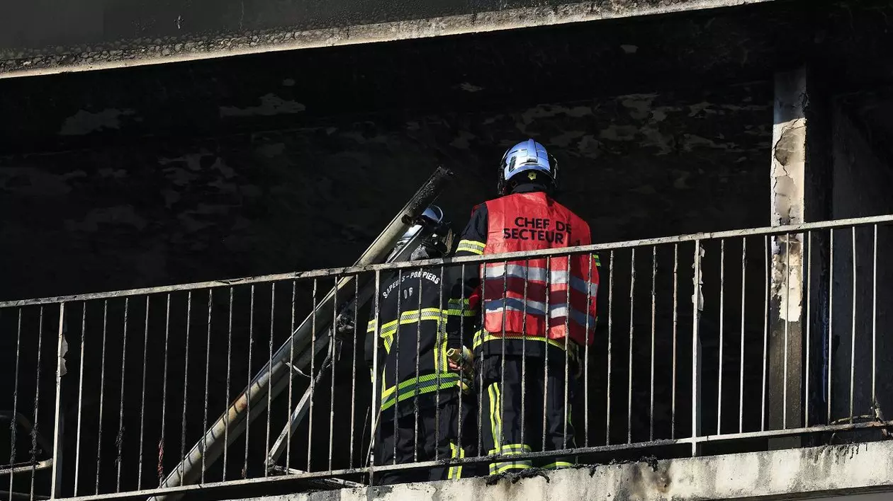 Detalii cumplite despre cei 7 morți din apartamentul care a ars la Nisa. Trei sunt copii, toți din aceeași familie