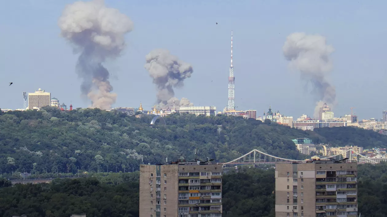 Kievul, bombardat de ruși. Imagine cu caracter ilustrativ Foto: Hepta
