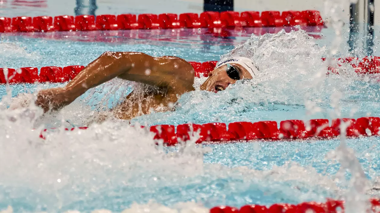 Apelul lui David Popovici către decidenți din România, neluat în seamă. Campionul fără bazine de înot