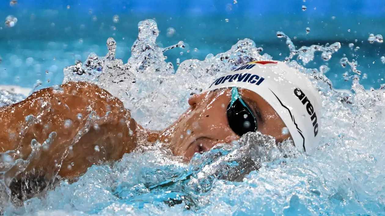 „Nu mi-a păsat de medalie, aşa am câştigat!” David Popovici a dezvăluit cum și-a dat seama că a terminat primul cursa în care a devenit campion olimpic