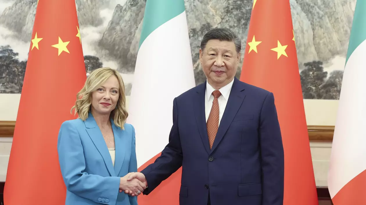 Giorgia Meloni promite că va „relansa” cooperarea Italiei cu China, în prima ei vizită la Beijing