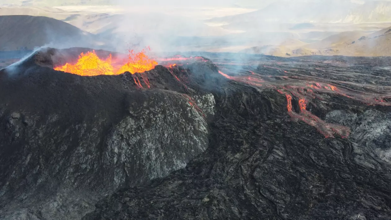 Vulcanul Mauna Loa din Hawaii - Imagine cu Vulcanul Mauna Loa