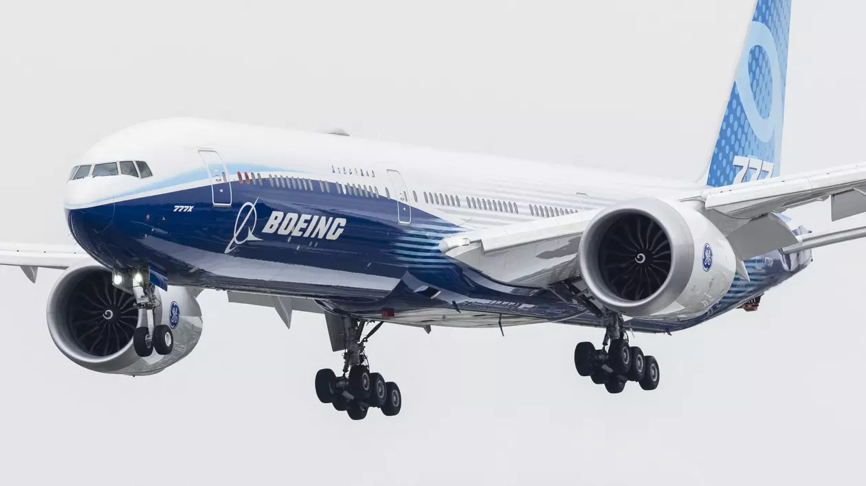 Testele pentru avionul Boeing 777X, suspendate. De ce nu mai poate zbura una dintre cele mai mari aeronave din lume