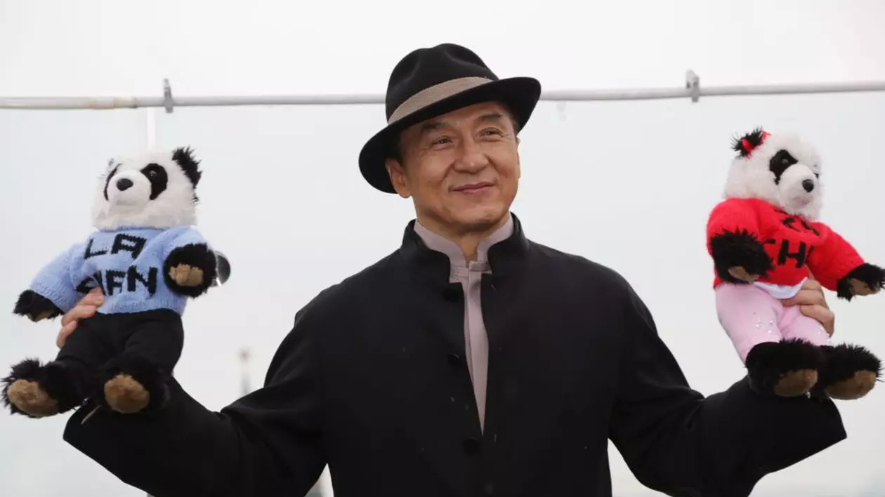 Jackie Chan va purta torța Jocurilor Paralimpice, înainte de ceremonia de deschidere de la Paris