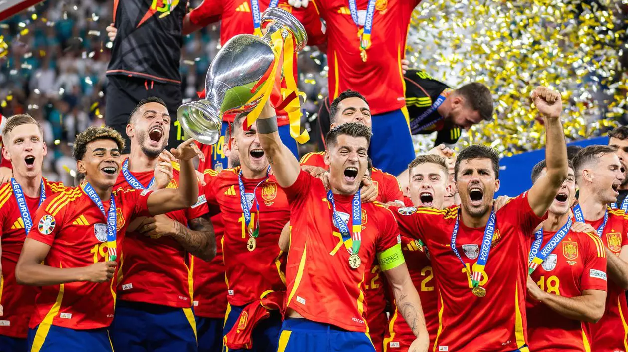 Fotbaliștii spanioli Morata și Rodri, suspendați de UEFA după ce au scandat „Gibraltarul este spaniol” la prezentarea trofeului Euro 2024