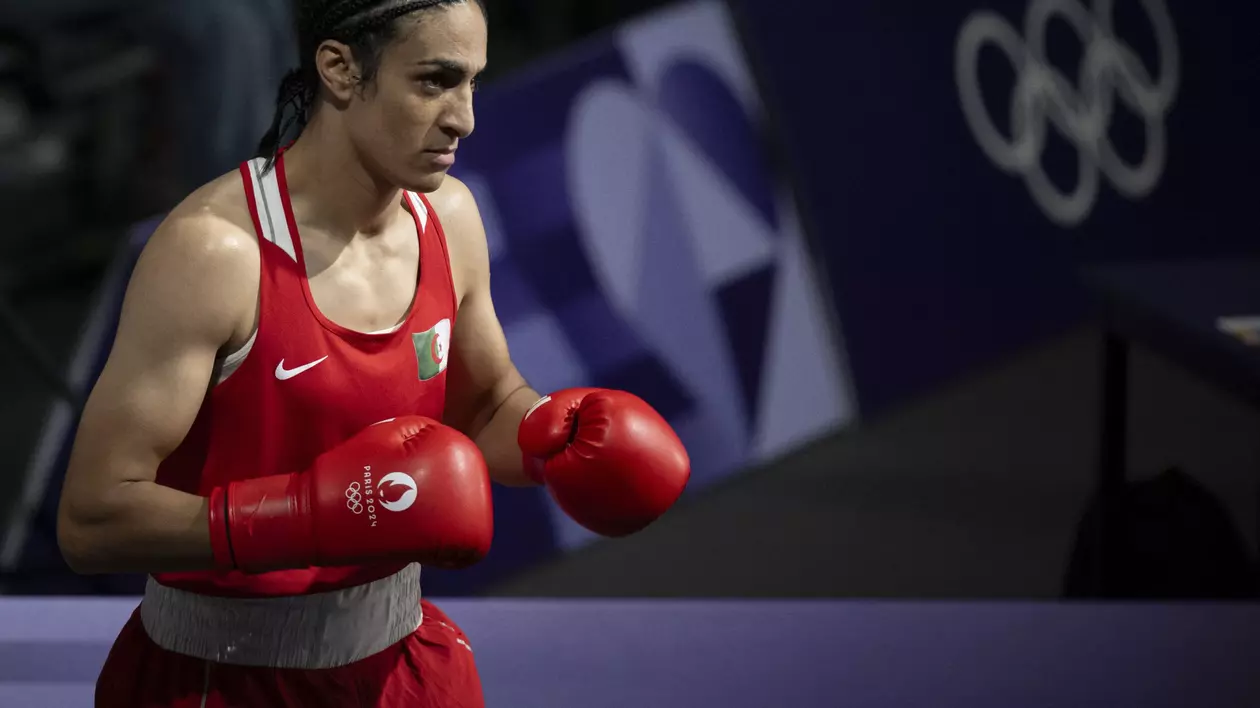 CIO o apără pe pugilista Imane Khelif, acuzată că este transgender: „Oricine are dreptul de a practica un sport fără discriminare”