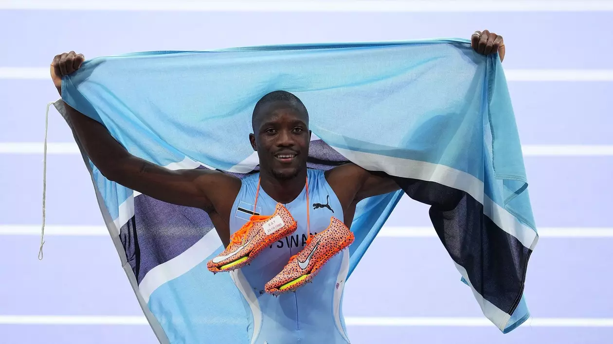 Botswana îşi îndeamnă cetăţenii să doneze bani pentru a-i recompensa pe campionul olimpic Letsile Tebogo și colegii lui din ștafeta de 4x400, medaliați cu argint la Paris