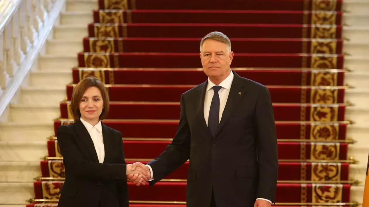 Klaus Iohannis și Maia Sandu. Foto: Dumitru Angelescu / Libertatea