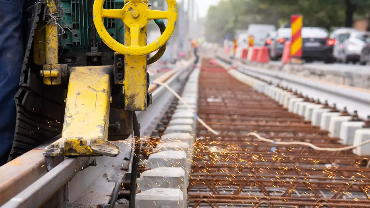 Restricţii de trafic în Bucureşti, timp de 6 luni. Încep lucrările la liniile de tramvai în zona Depoului Titan