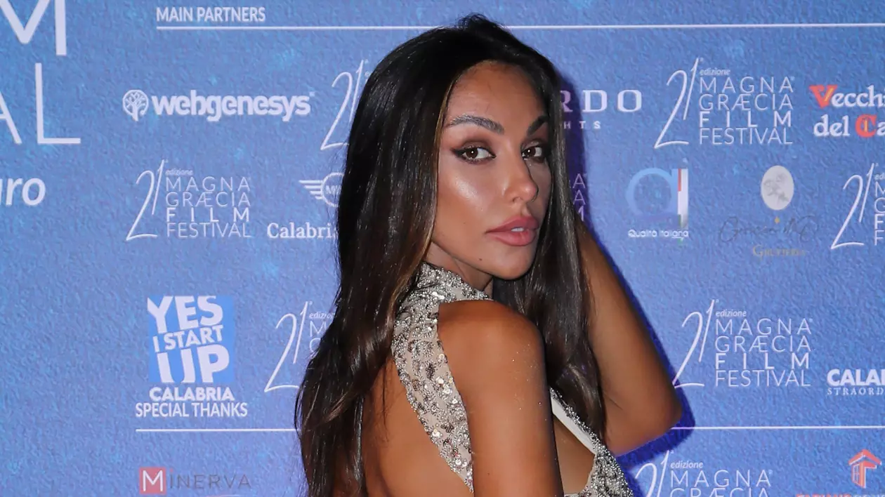 Motivul pentru care Mădălina Ghenea a dispărut de pe rețelele de socializare