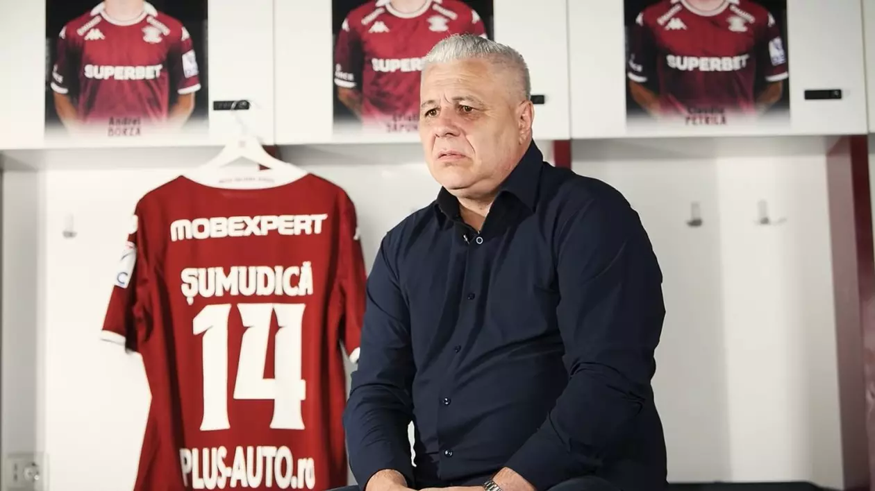 Marius Șumudică, fost atacant și antrenor la Rapid, a revenit în Giulești după 13 ani. Foto: captură YouTube FC Rapid