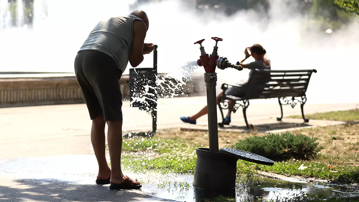 Noi alerte de caniculă emise de meteorologi. Zonele unde temperaturile ajung la 38 de grade Celsius | HARTĂ