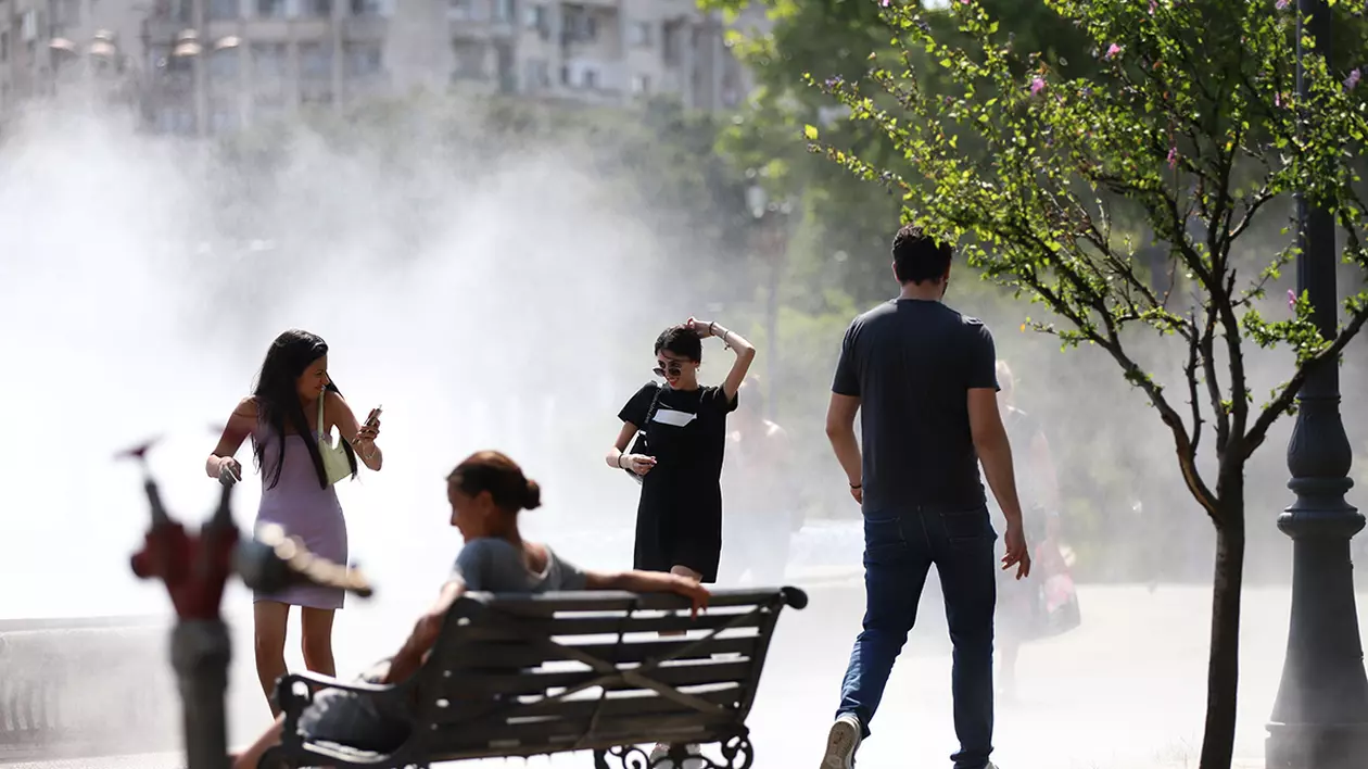 Cum va fi vremea în următoarea lună. Temperaturi peste cele normale, până la jumătatea lui septembrie, anunțate de meteorologi