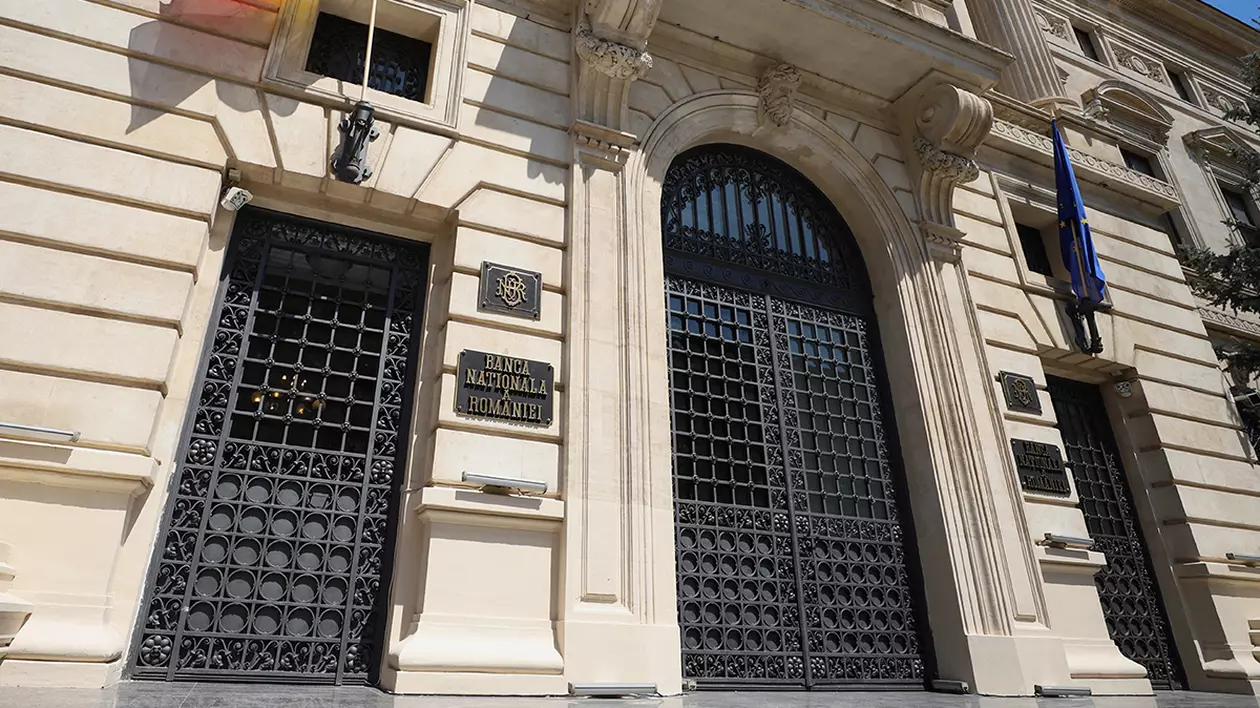 Rezervele BNR au crescut, după împrumuturi luate de Ministerul Finanțelor