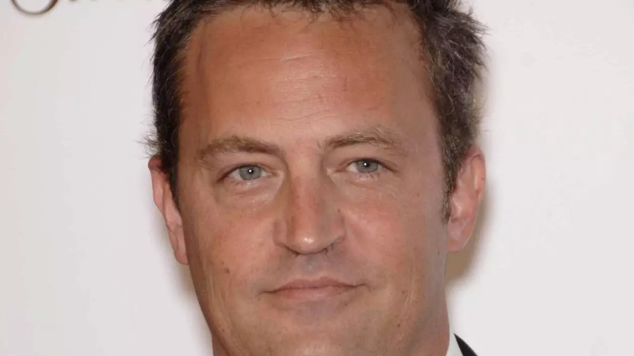 Medicul acuzat că a furnizat ketamina care l-a ucis pe Matthew Perry, vedeta din „Friends”, se întoarce la muncă