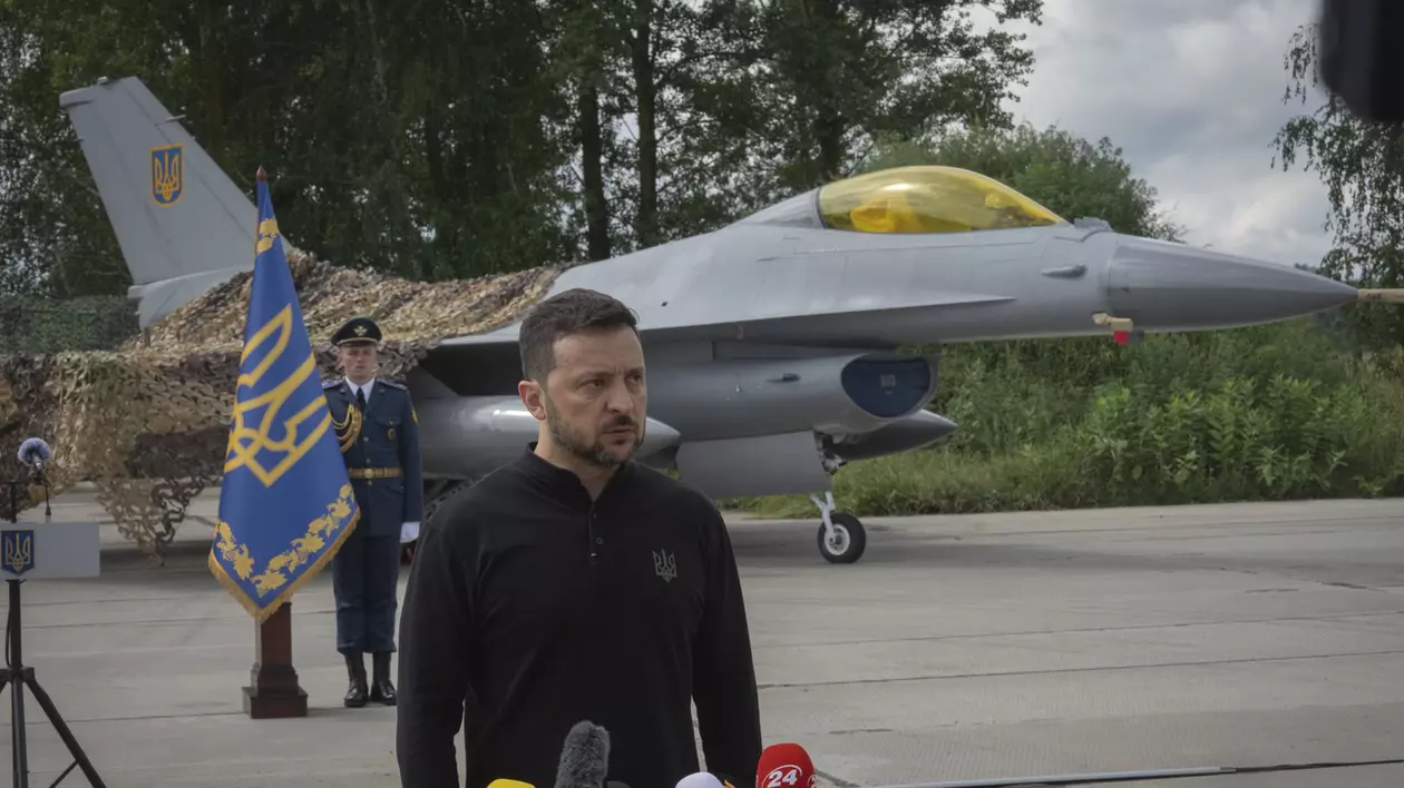 Ucraina a primit primele avioane F-16. Zelenski: „Am reuşit. Au început deja să le folosească”